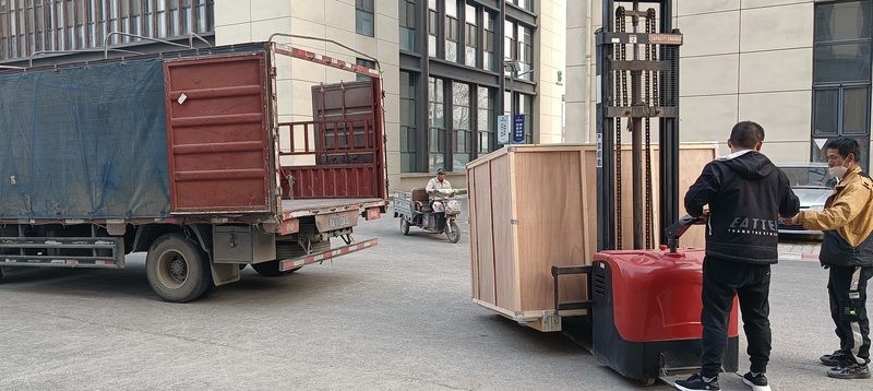 IC托盘供料与散料管理：托盘供料器怎么用才更稳定